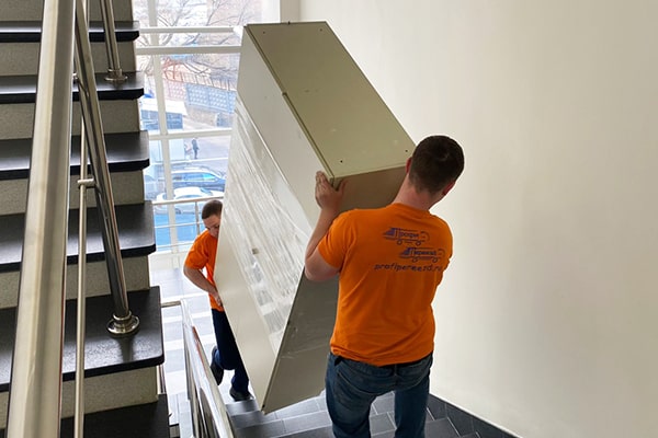 Офисный переезд грузчики